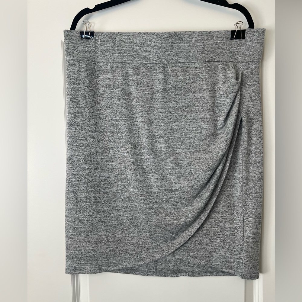 GAP Heathered Gray Knit Scallop Front Pencil Skirt Size XL